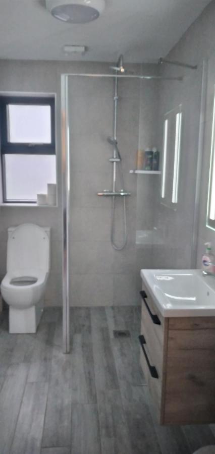 Kathleens Cottage Quilty Екстер'єр фото